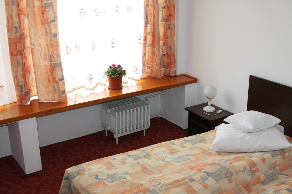 Hotel Zimbru Câmpulung Moldovenesc Oda fotoğraf